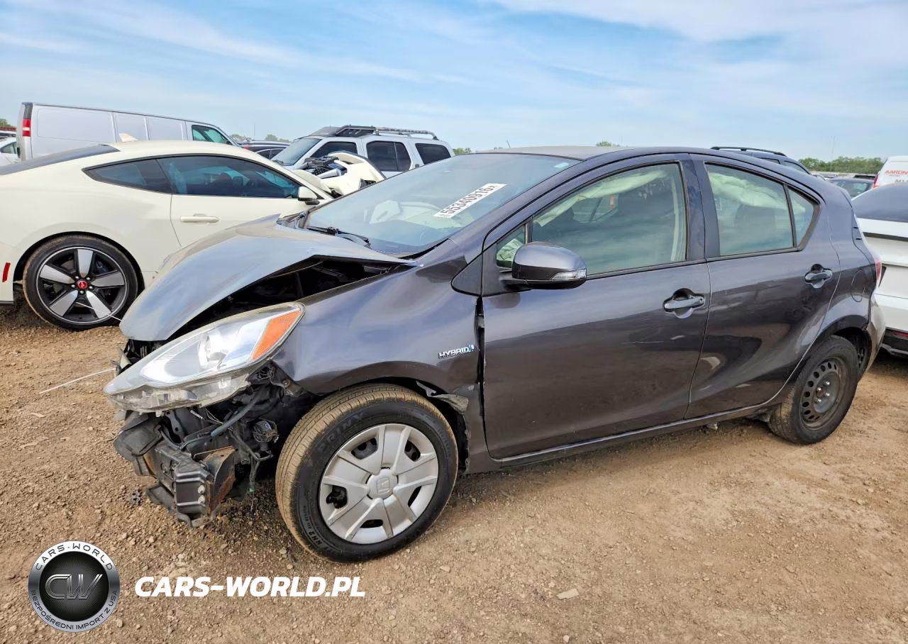 2016 Toyota Prius C Two
