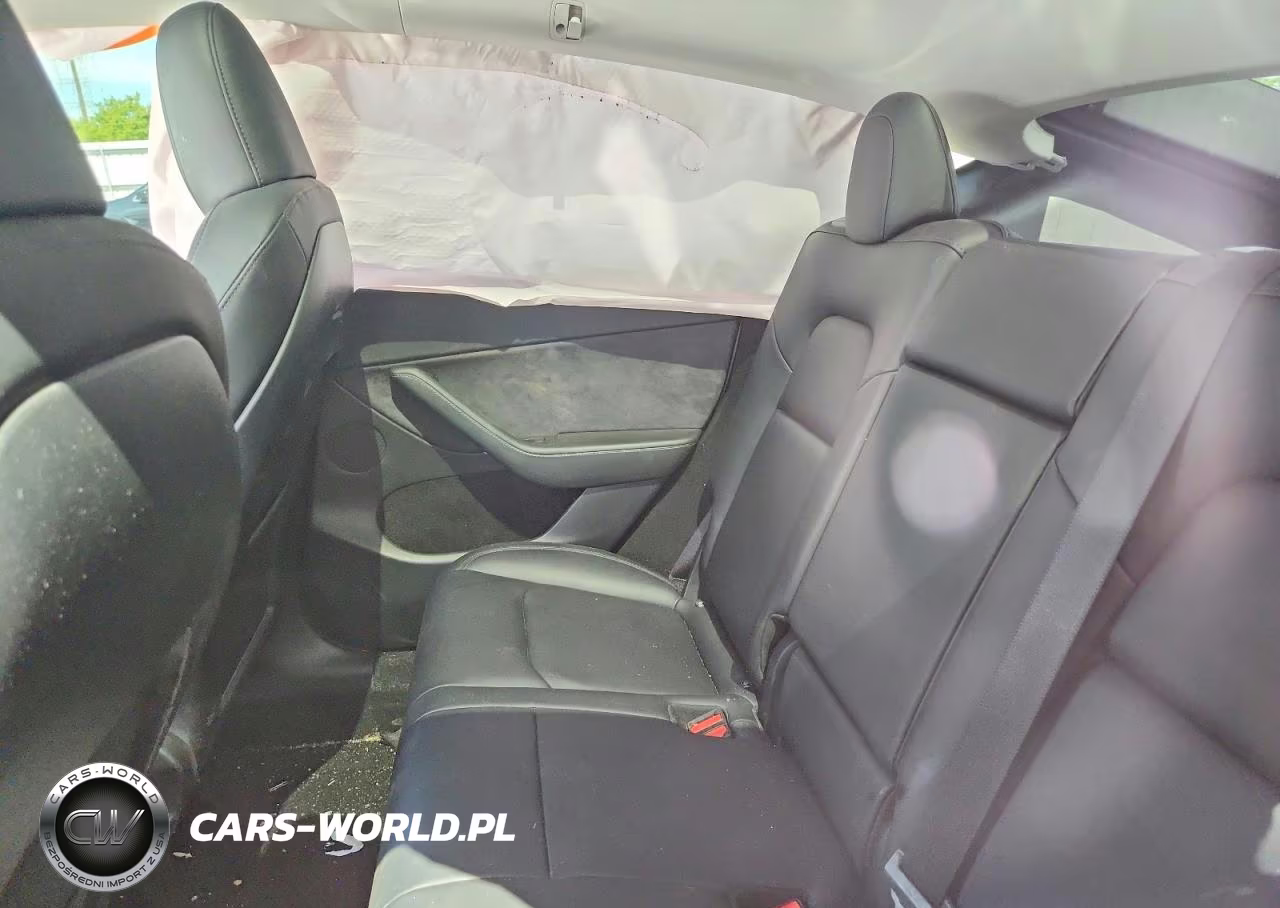 2023 Tesla Model Y VIN:7SAYGDEE2PF788692 - 10
