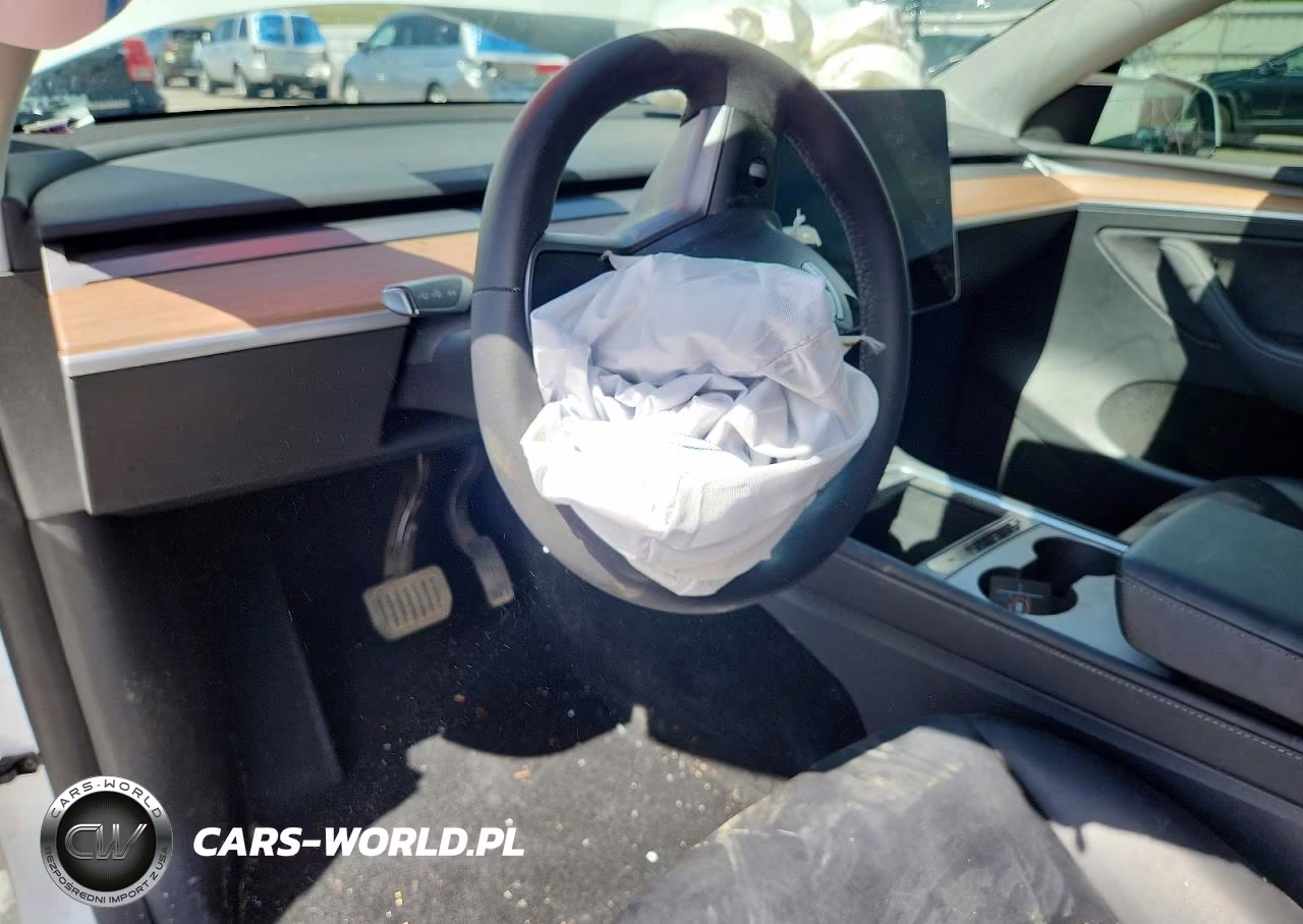 2023 Tesla Model Y VIN:7SAYGDEE2PF788692 - 8