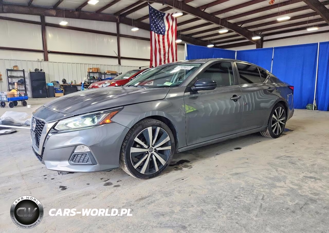 2020 Nissan Altima Sr – zdjęcie 1 z 12