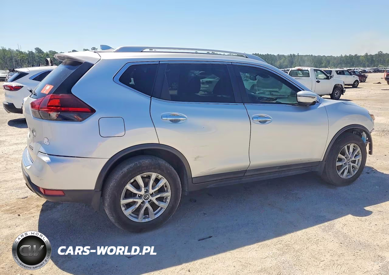 2019 Nissan Rogue S VIN:5N1AT2MTXKC813788 - 3