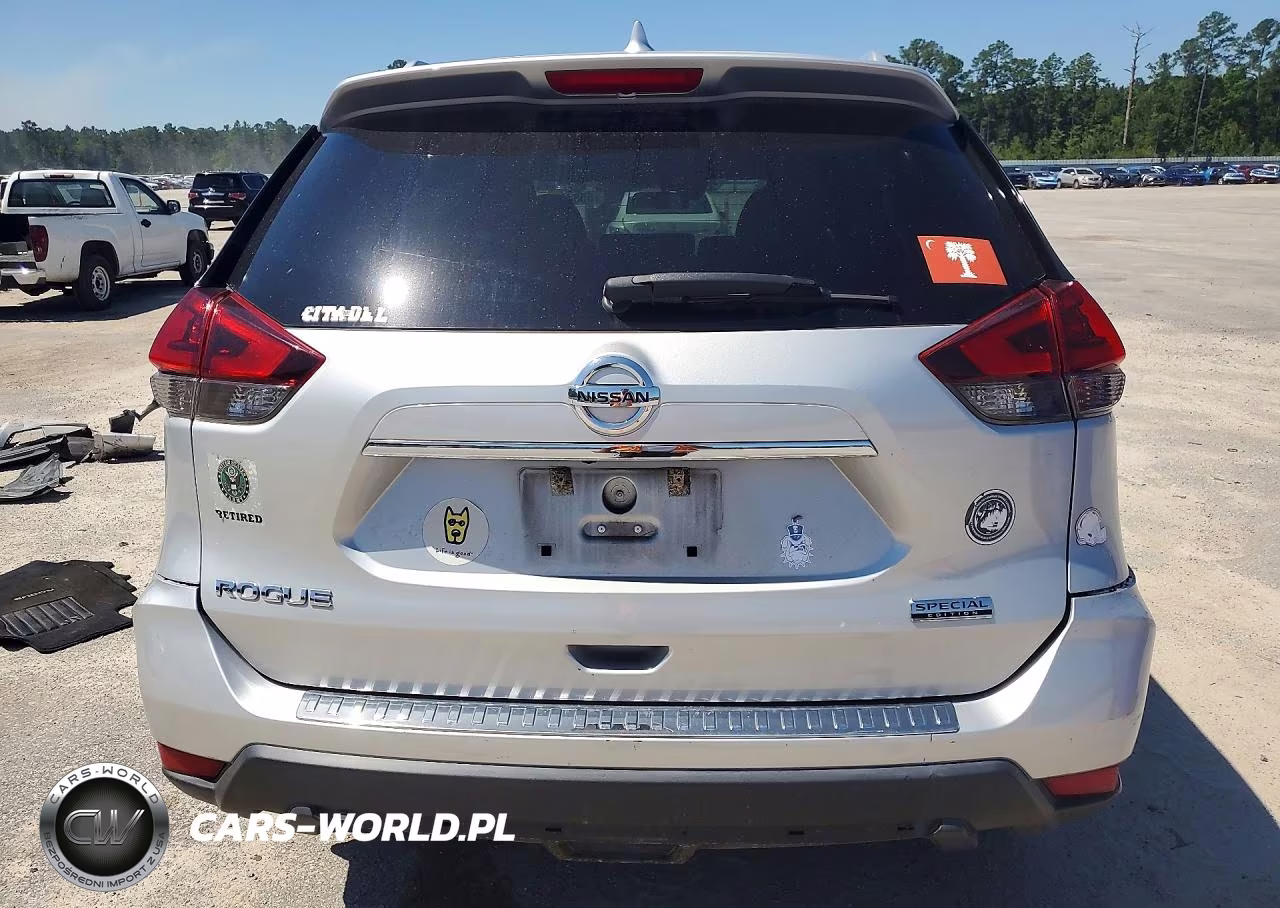 2019 Nissan Rogue S VIN:5N1AT2MTXKC813788 - 6