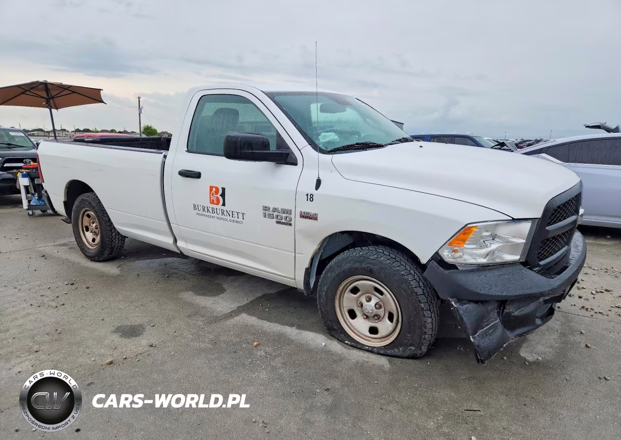 2019 Ram 1500 Classic Tradesman VIN:3C6JR6DT2KG541168 - 4