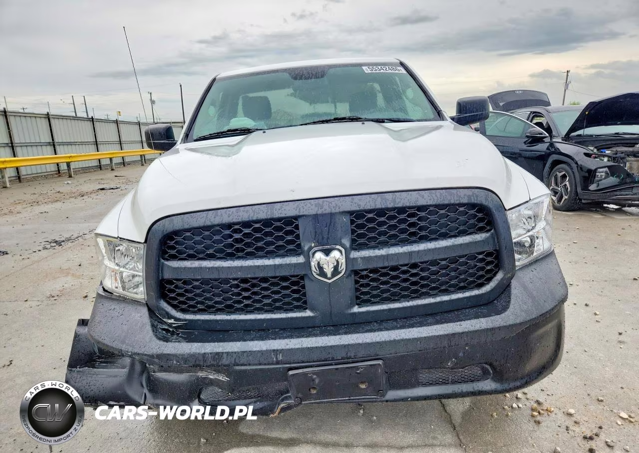 2019 Ram 1500 Classic Tradesman VIN:3C6JR6DT2KG541168 - 5