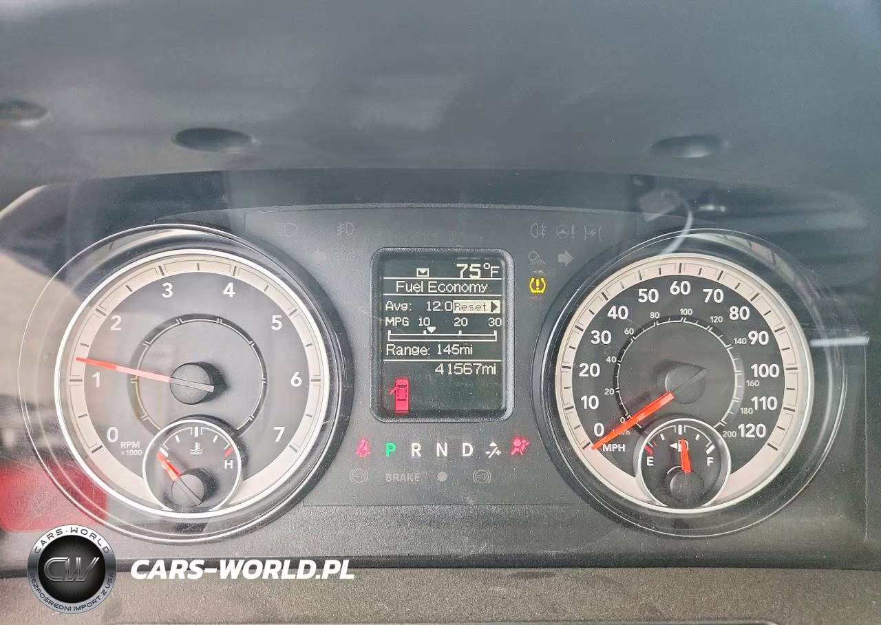 2019 Ram 1500 Classic Tradesman VIN:3C6JR6DT2KG541168 - 9