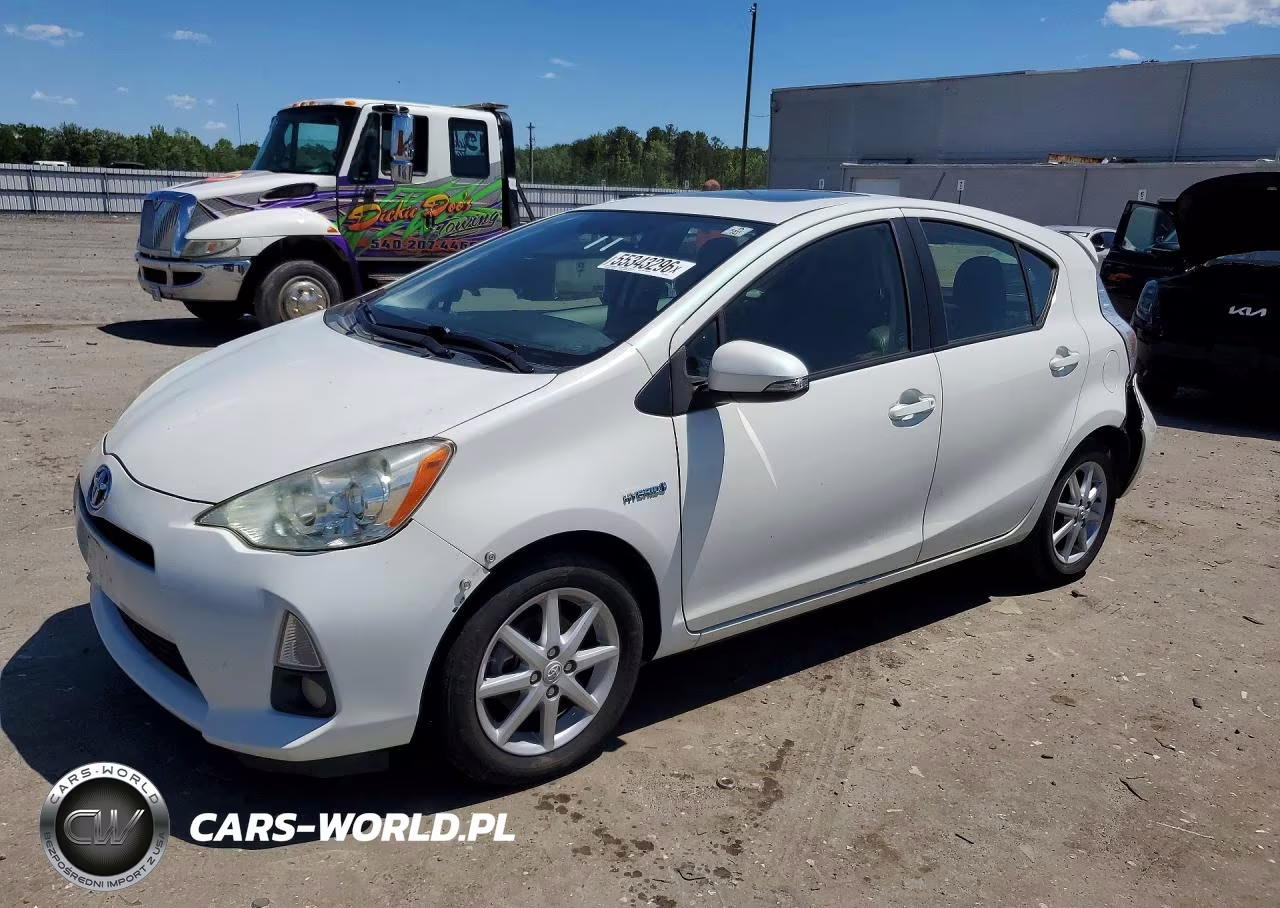 2014 Toyota Prius C Four