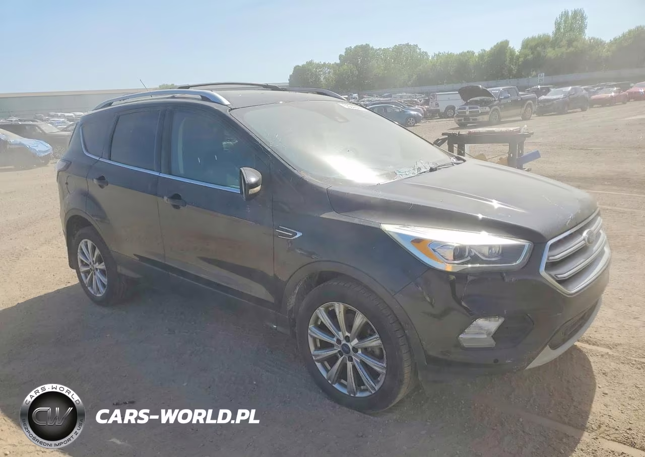 2017 Ford Escape Titanium VIN:1FMCU9J96HUA01348 - 4