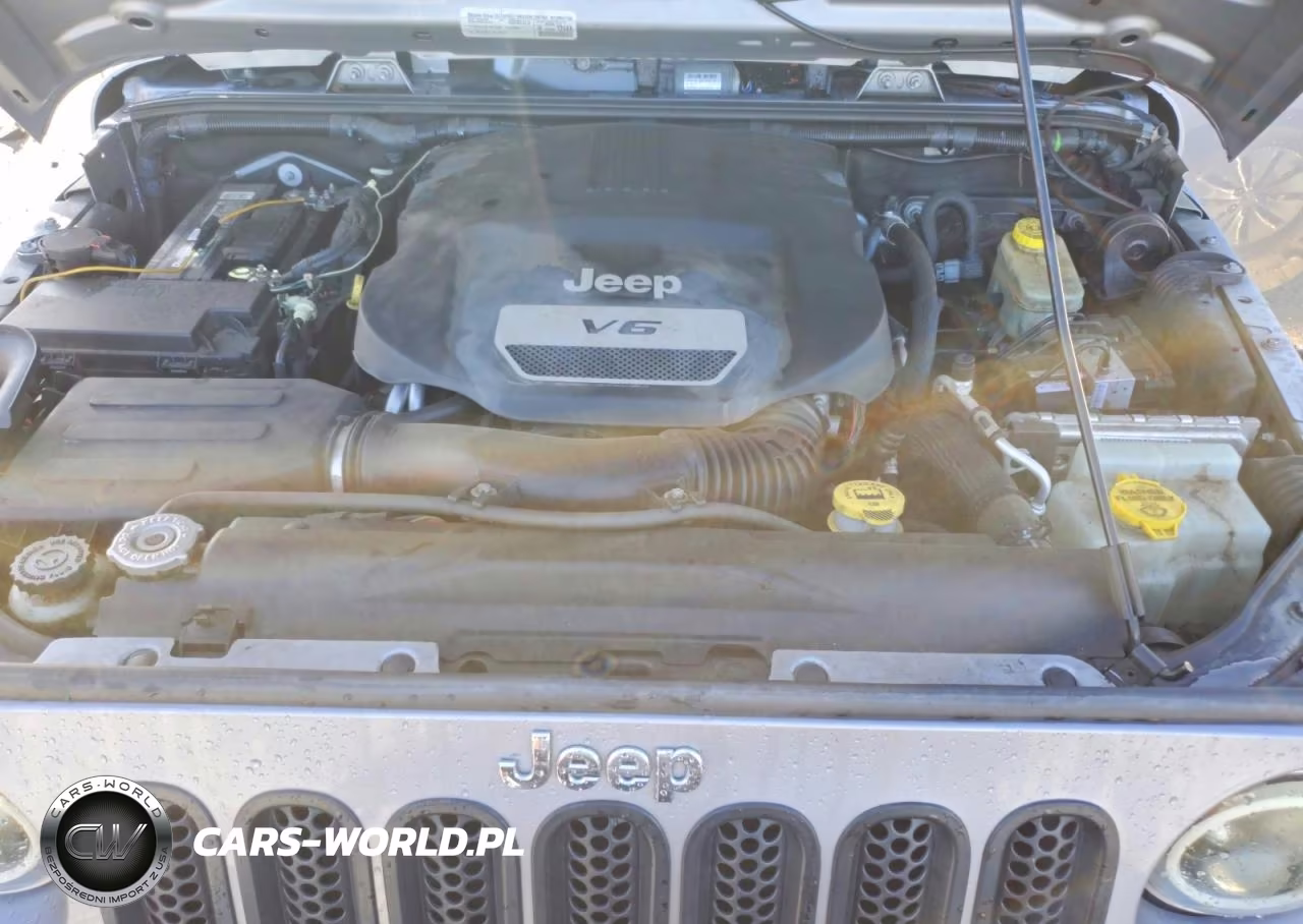 2015 Jeep Wrangler Unlimited Sport VIN:1C4BJWDG1FL520957 - 12