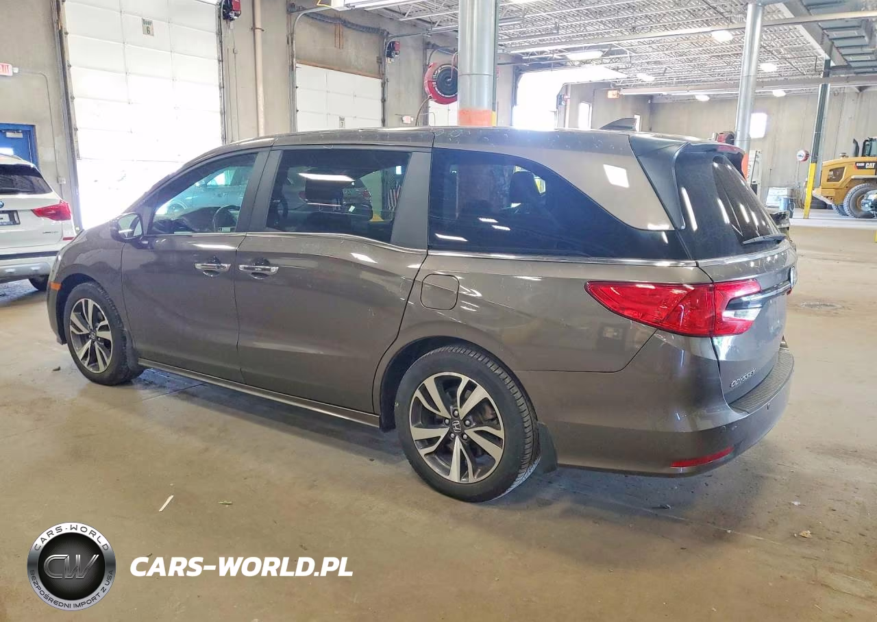 2022 Honda Odyssey Touring VIN:5FNRL6H82NB054632 - 2
