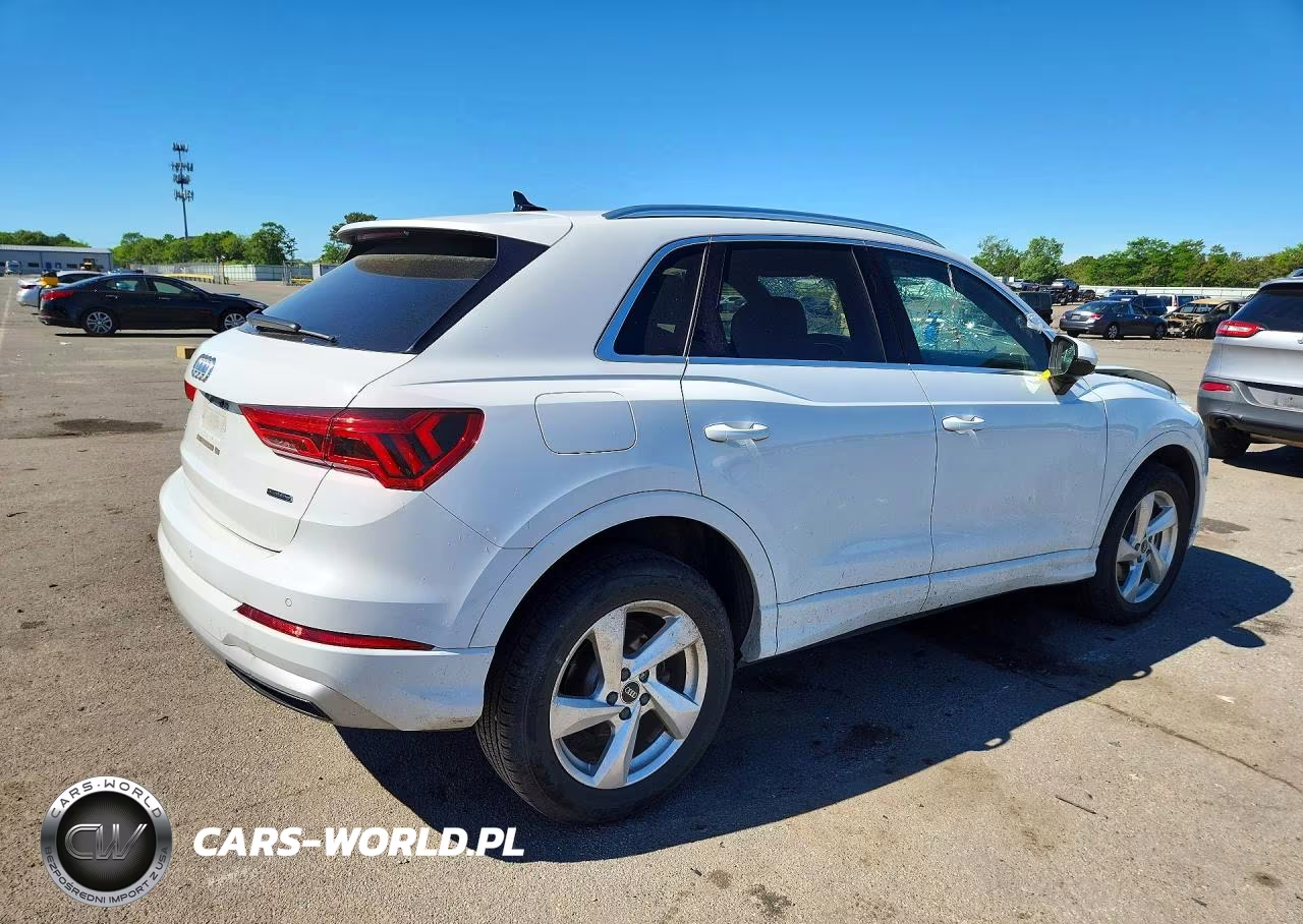 2022 Audi Q3 Premium 40 VIN:WA1AUCF33N1147811 - 3