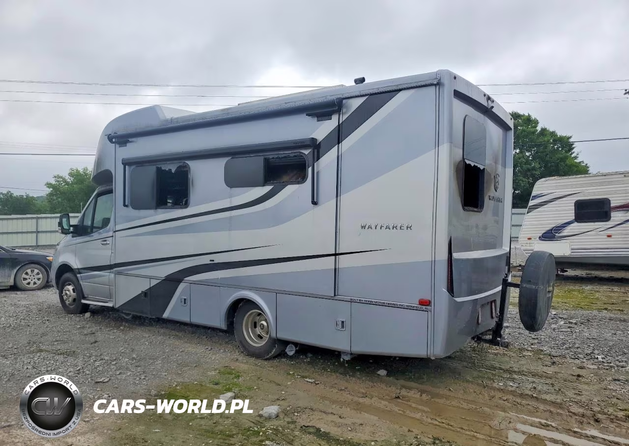 2020 Tiffen Rv VIN:W1X8E33Y0LN119178 - 3