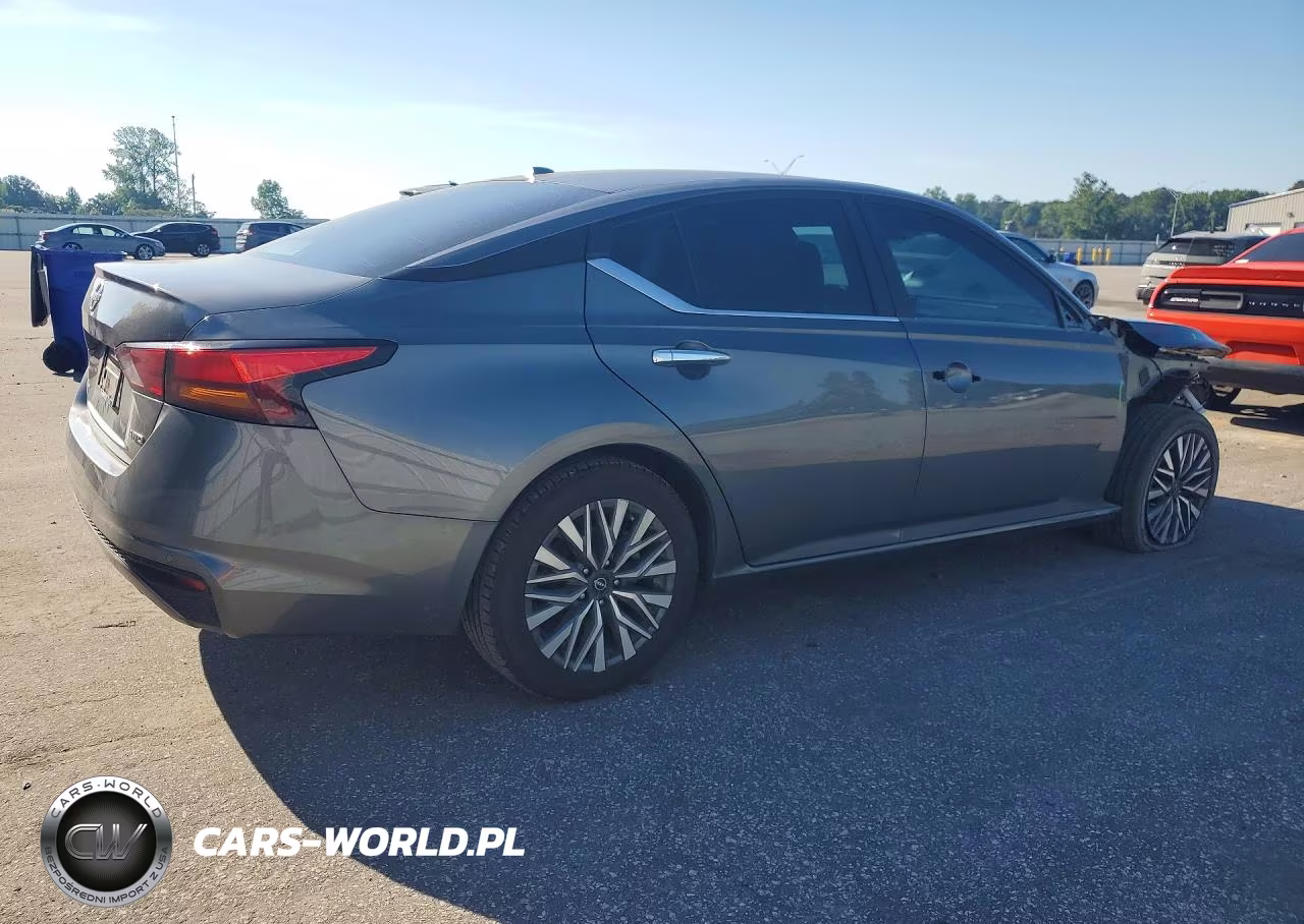 2025 Nissan Altima Sv VIN:1N4BL4DWXSN325160 - 3