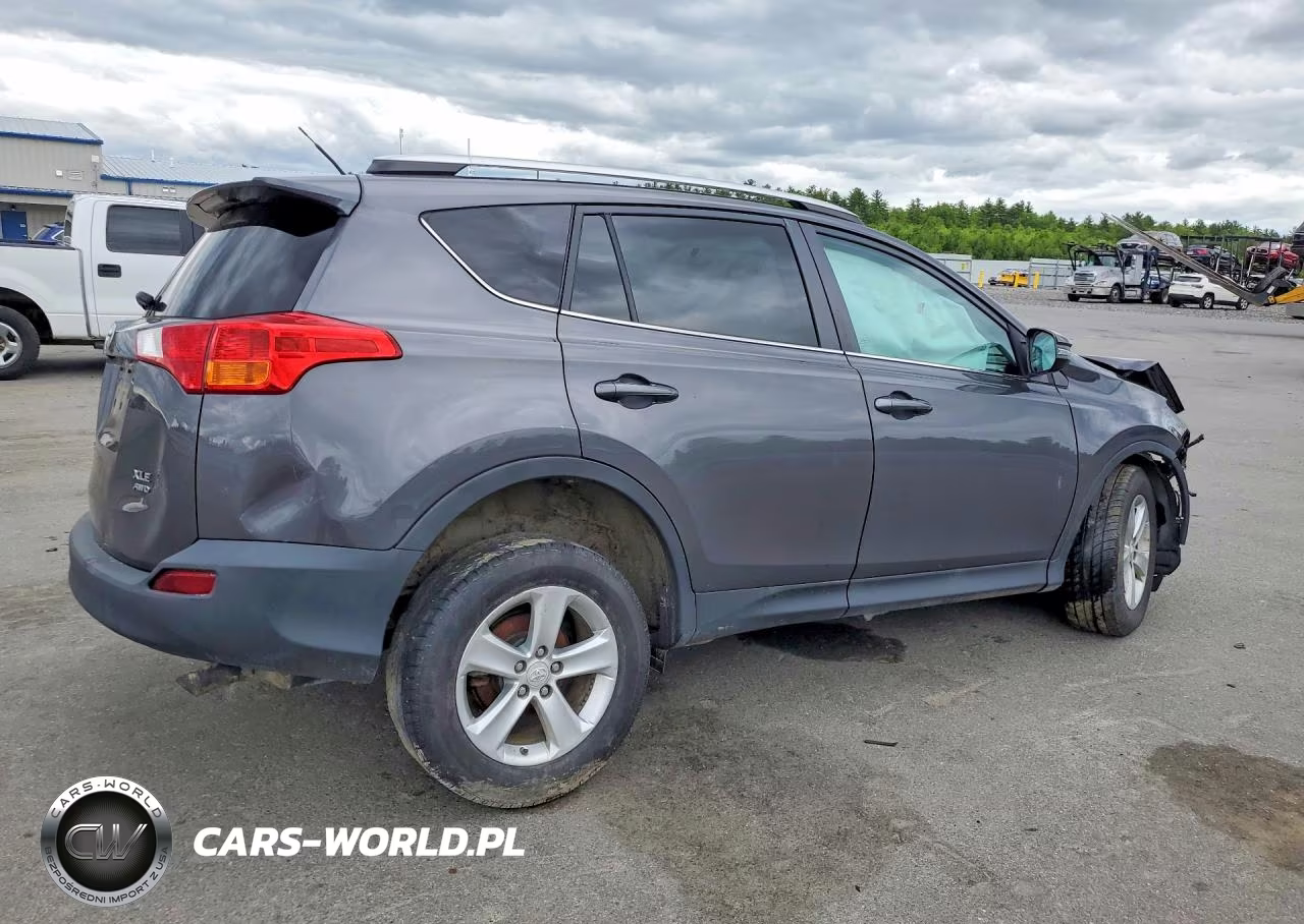 2013 Toyota Rav4 Xle VIN:2T3RFREV3DW124604 - 3
