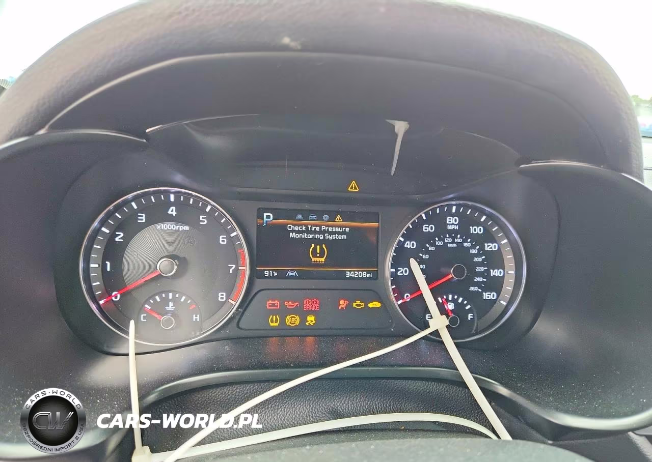 2023 Kia Forte Lxs VIN:3KPF24AD0PE508774 - 9