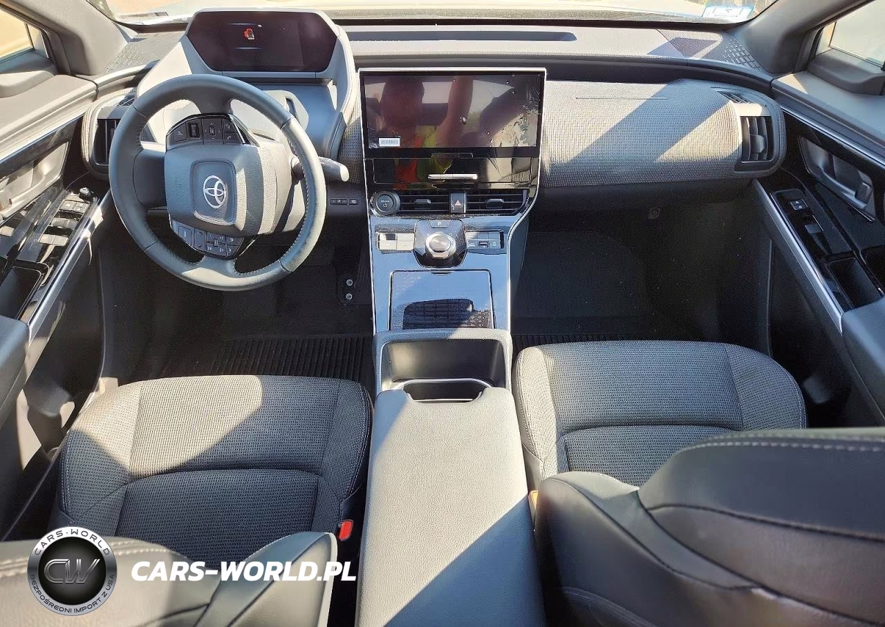 2025 Toyota Bz4X Xle VIN:JTMABACA1SA096646 - 8