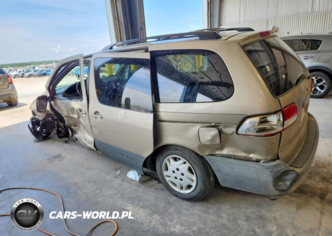 2003 Toyota Sienna Le VIN:4T3ZF13C73U553682 - 2