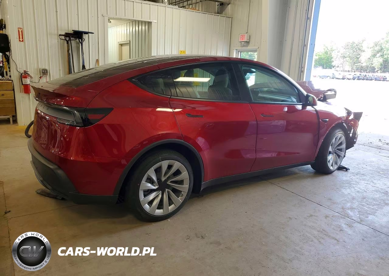 2026 Tesla Model Y VIN:7SAYGDED2TF558684 - 3