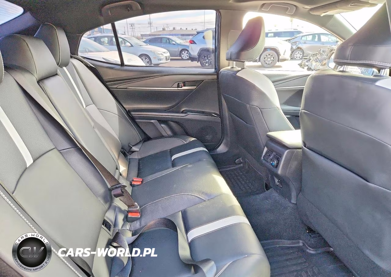 2025 Toyota Camry Se VIN:4T1DAACK1SU117143 - 10
