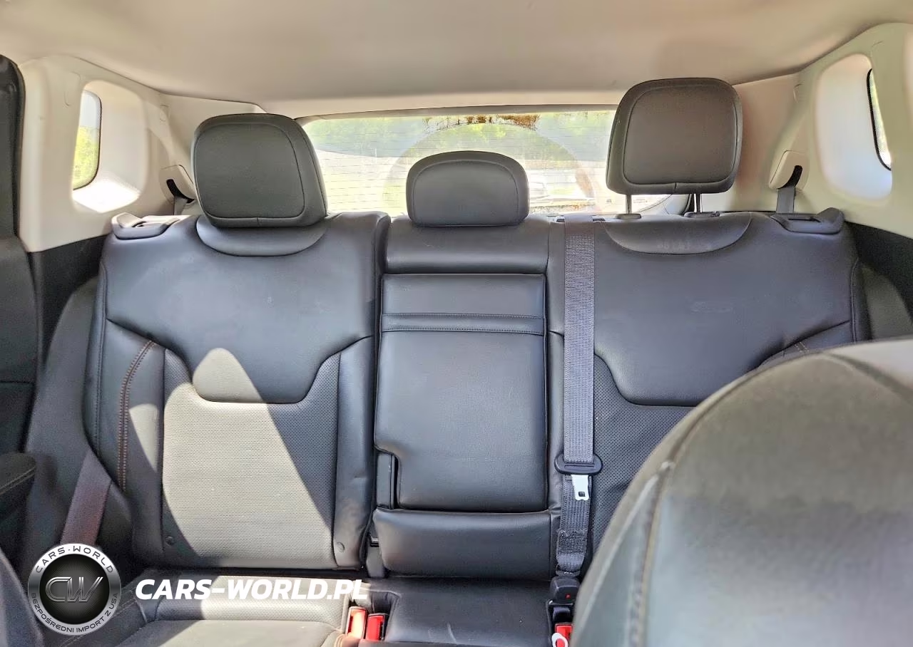 2018 Jeep Compass Limited VIN:3C4NJDCB4JT259585 - 10