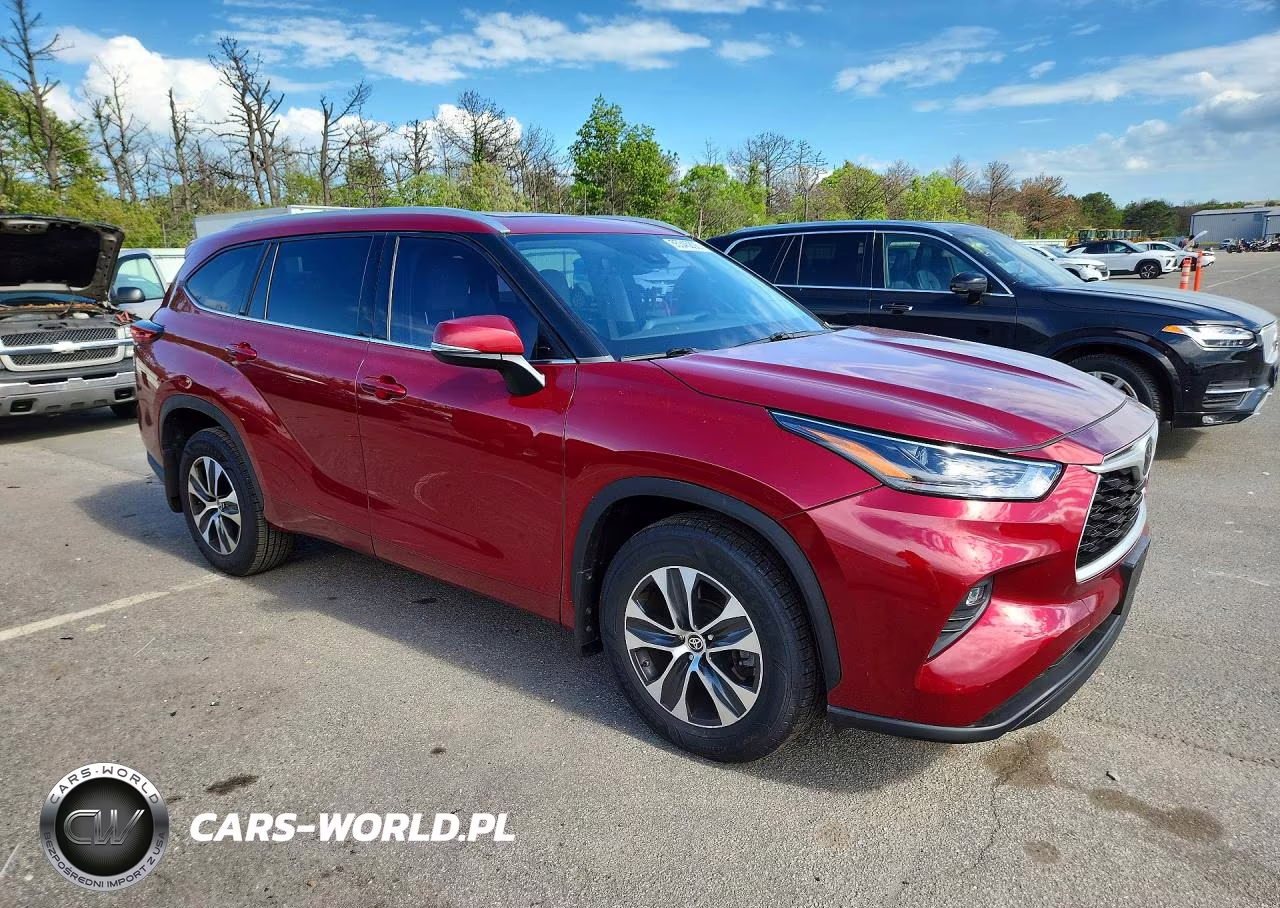 2022 Toyota Highlander Xle VIN:5TDGZRBH9NS181258 - 4