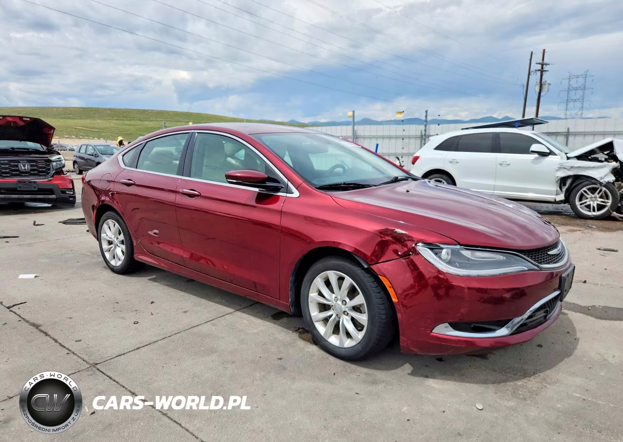 2015 Chrysler 200 C VIN:1C3CCCCG1FN519668 - 4