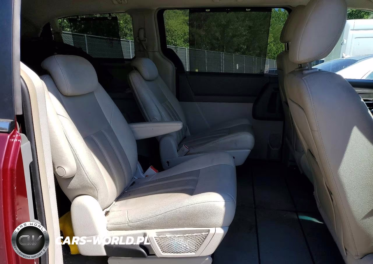 2008 Chrysler Town & Country Touring VIN:2A8HR54P48R651512 - 11