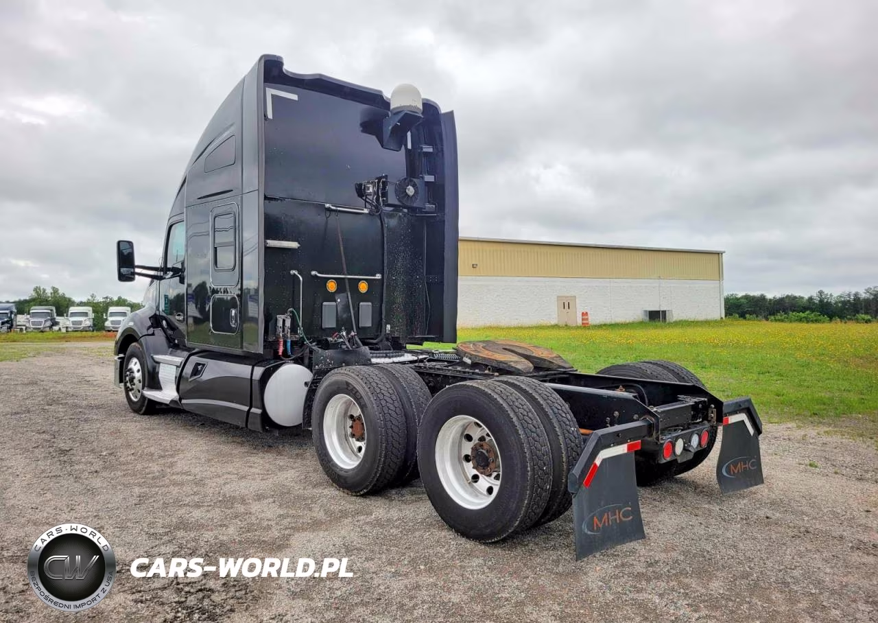 2016 Kenworth T680 Trucks Semi Truck VIN:1XKYDP9XXGJ483036 - 3