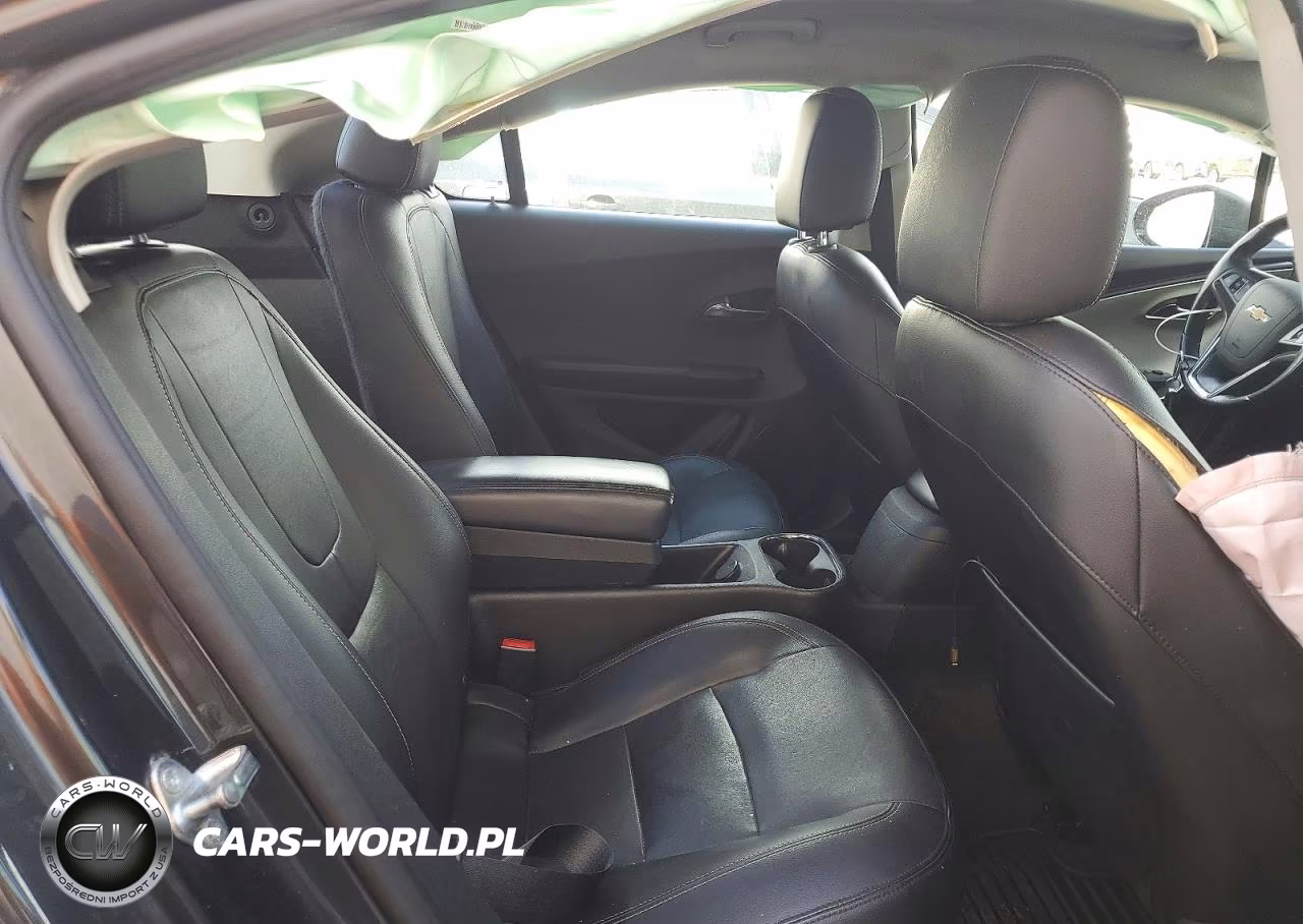 2015 Chevrolet Volt VIN:1G1RD6E42FU132634 - 10
