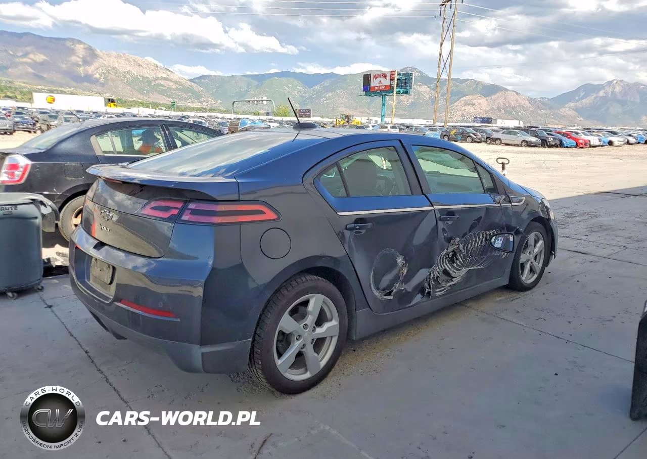2015 Chevrolet Volt VIN:1G1RD6E42FU132634 - 3