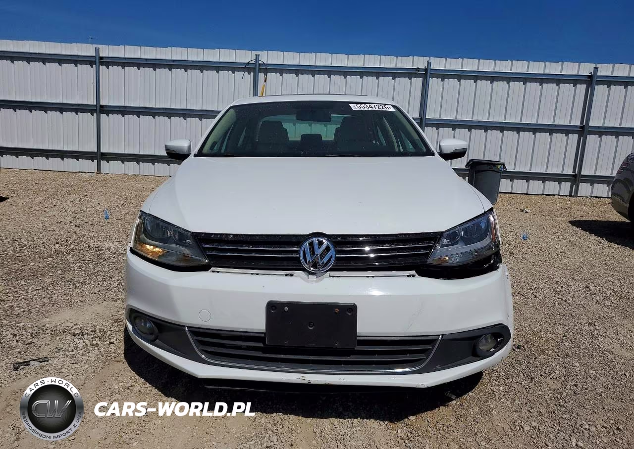 2014 Volkswagen Jetta Sel VIN:3VWL17AJ3EM431122 - 5
