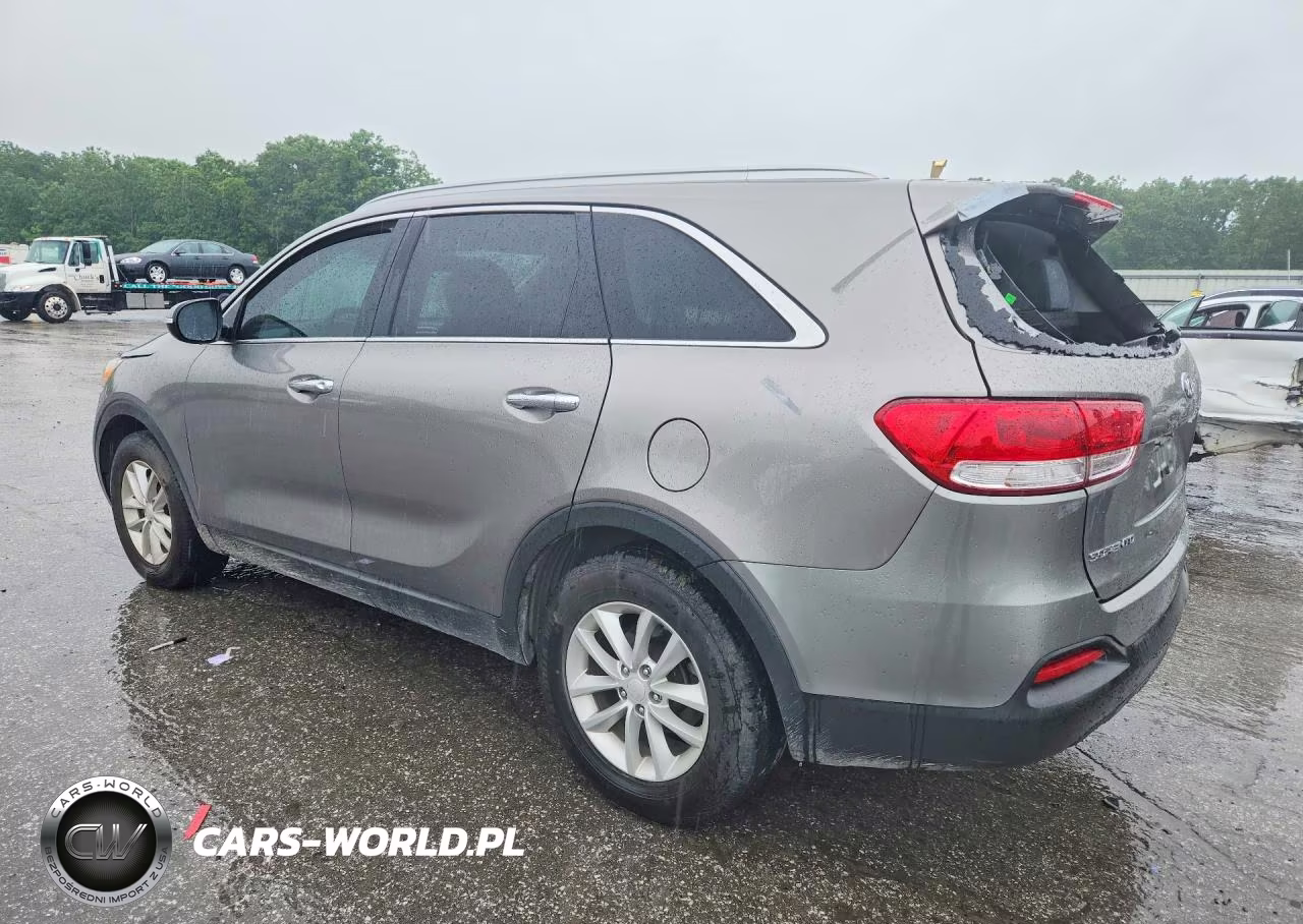 2018 Kia Sorento Lx VIN:5XYPG4A30JG415762 - 2