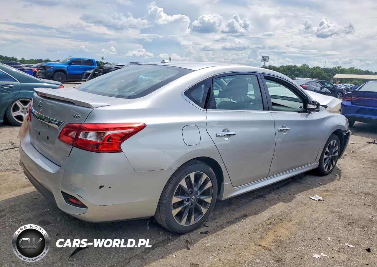 2017 Nissan Sentra Sr VIN:3N1AB7AP4HY226128 - 3