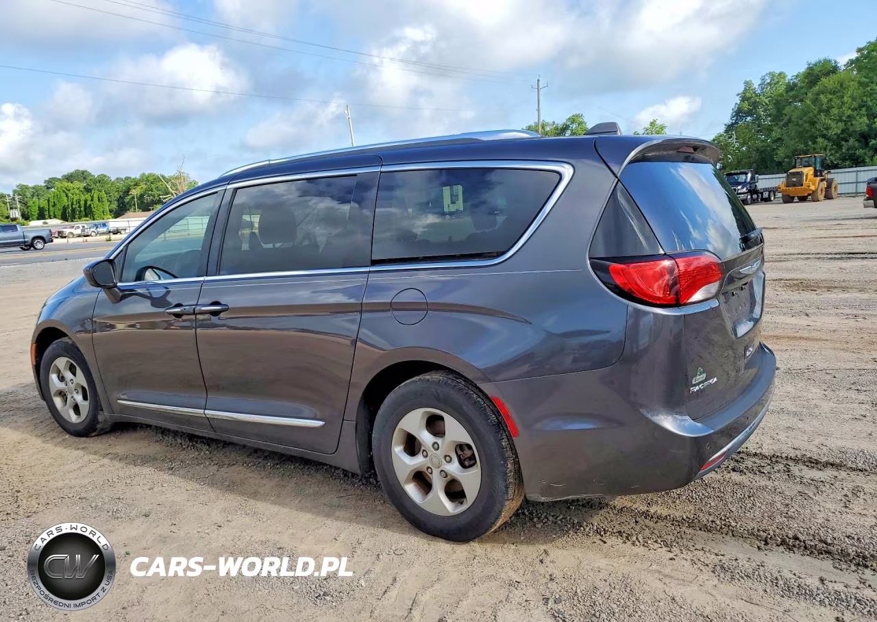 2017 Chrysler Pacifica Touring L Plus VIN:2C4RC1EG4HR708599 - 2