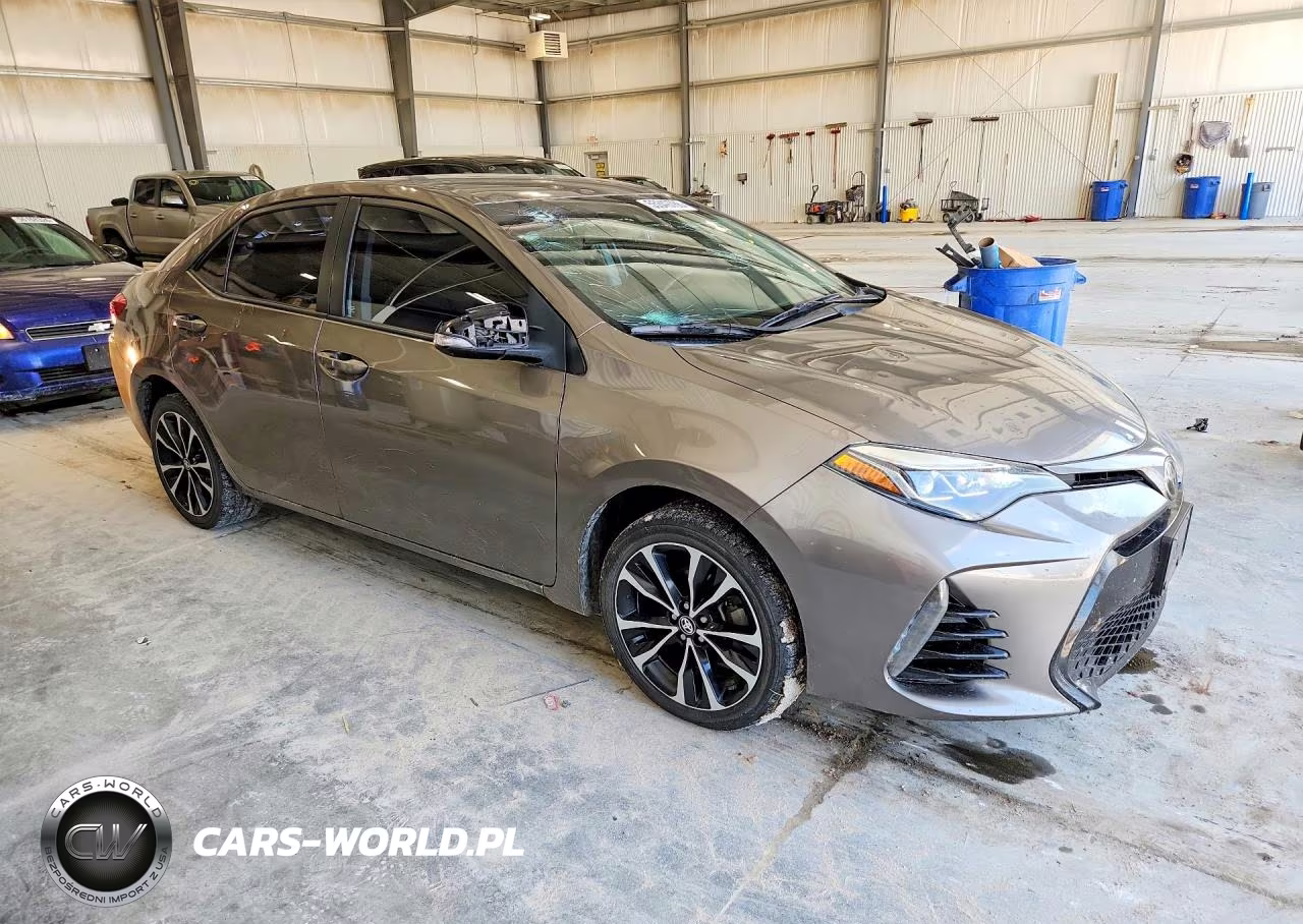 2017 Toyota Corolla Se VIN:5YFBURHE1HP681207 - 4