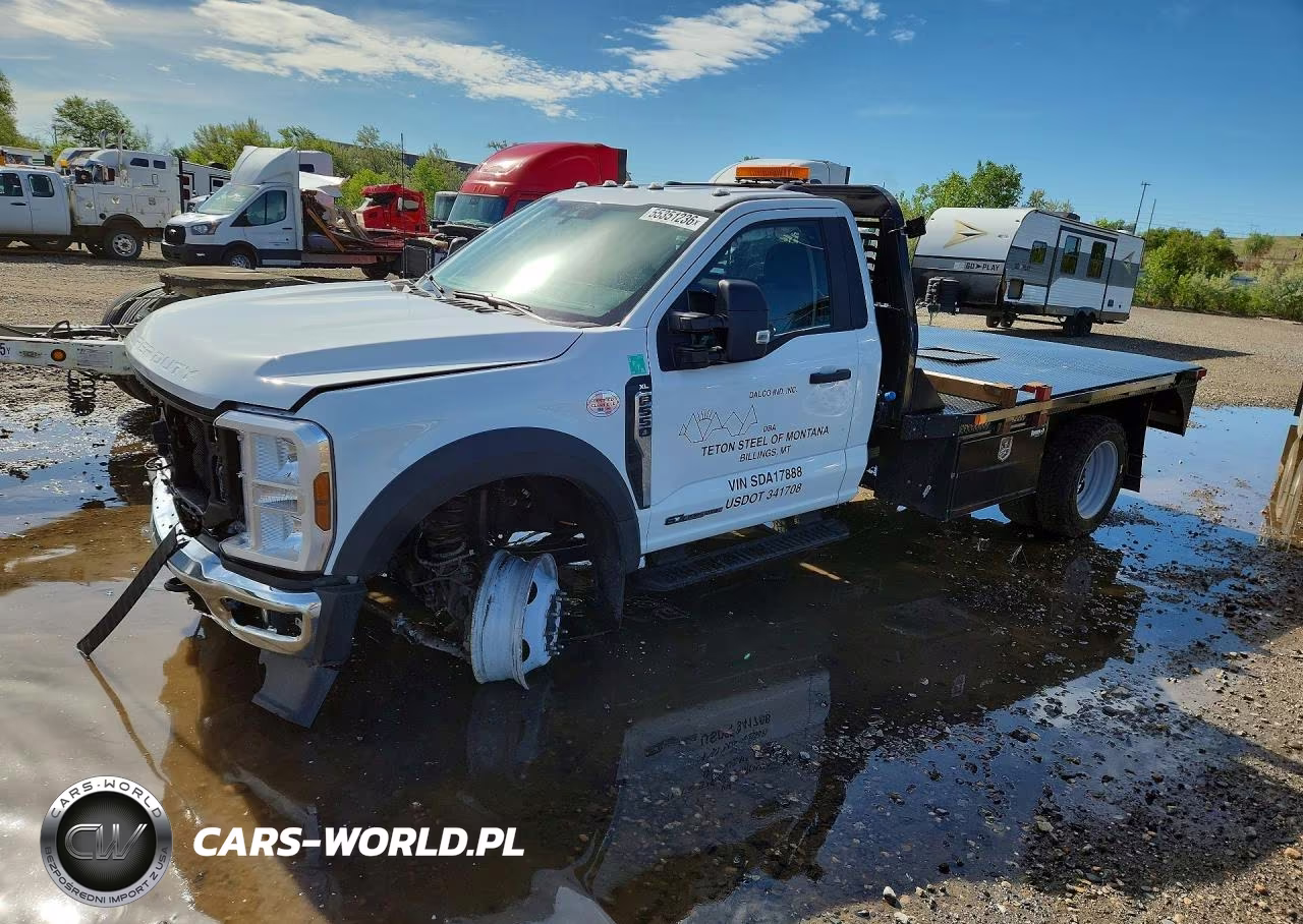 2025 Ford F550 Super Duty – zdjęcie 1 z 12