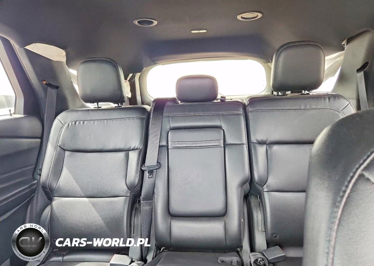 2020 Ford Explorer Xlt VIN:1FMSK8DH0LGB94697 - 10