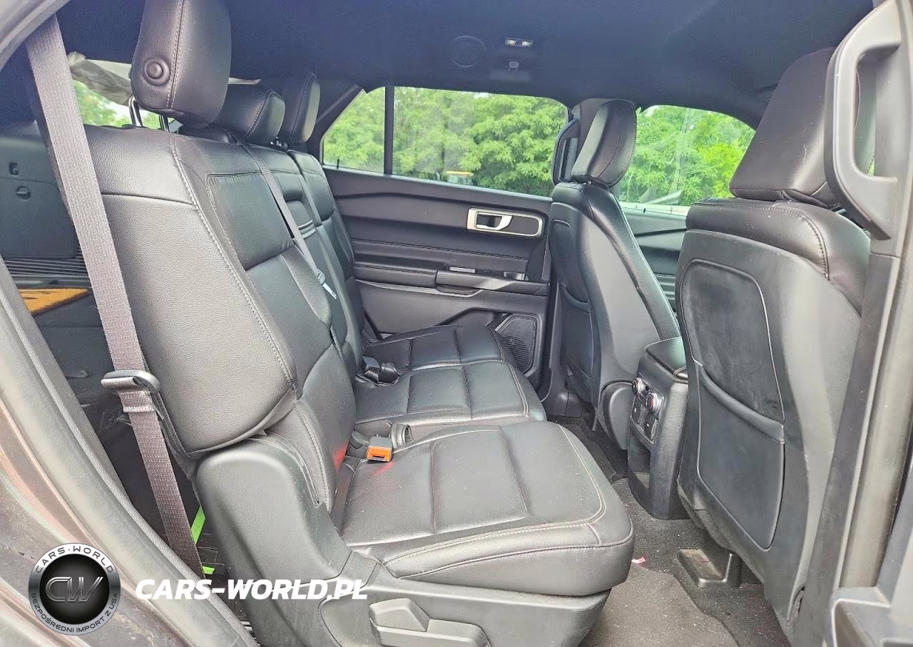 2020 Ford Explorer Xlt VIN:1FMSK8DH0LGB94697 - 11
