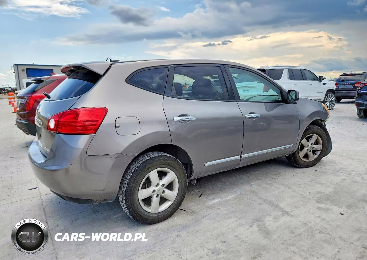 2013 Nissan Rogue S VIN:JN8AS5MT1DW525396 - 3