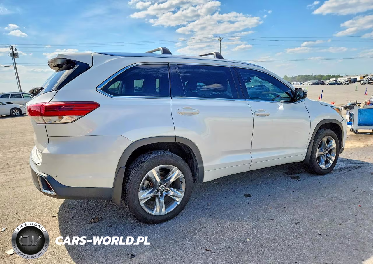 2018 Toyota Highlander Limited Platinum VIN:5TDDZRFH6JS492279 - 3