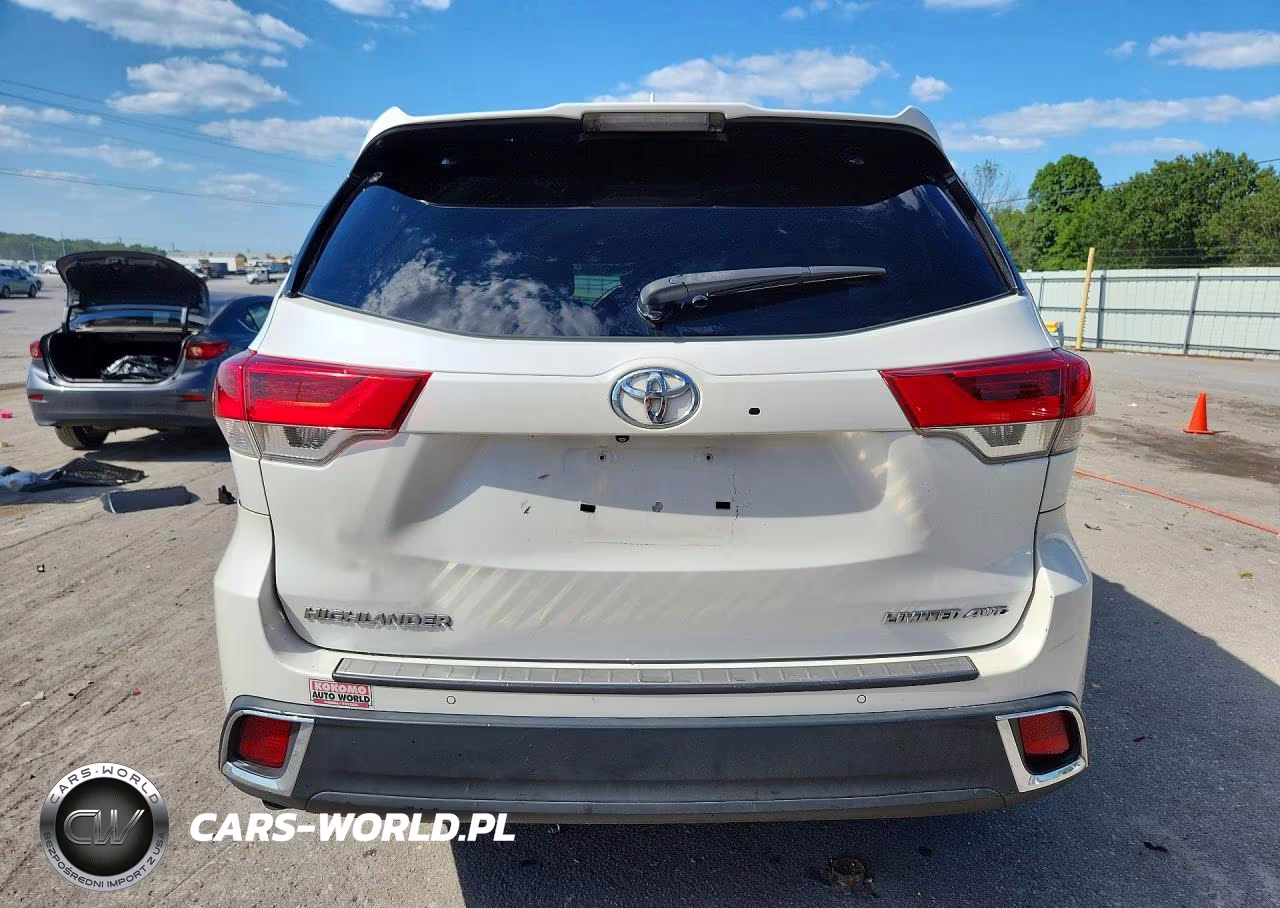 2018 Toyota Highlander Limited Platinum VIN:5TDDZRFH6JS492279 - 6