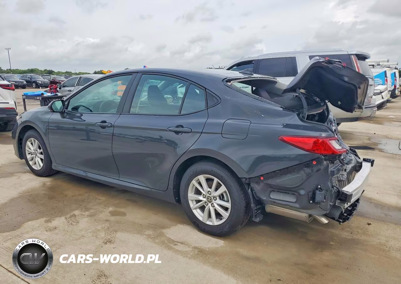 2026 Toyota Camry Le VIN:4T1DAACK2TU250270 - 2