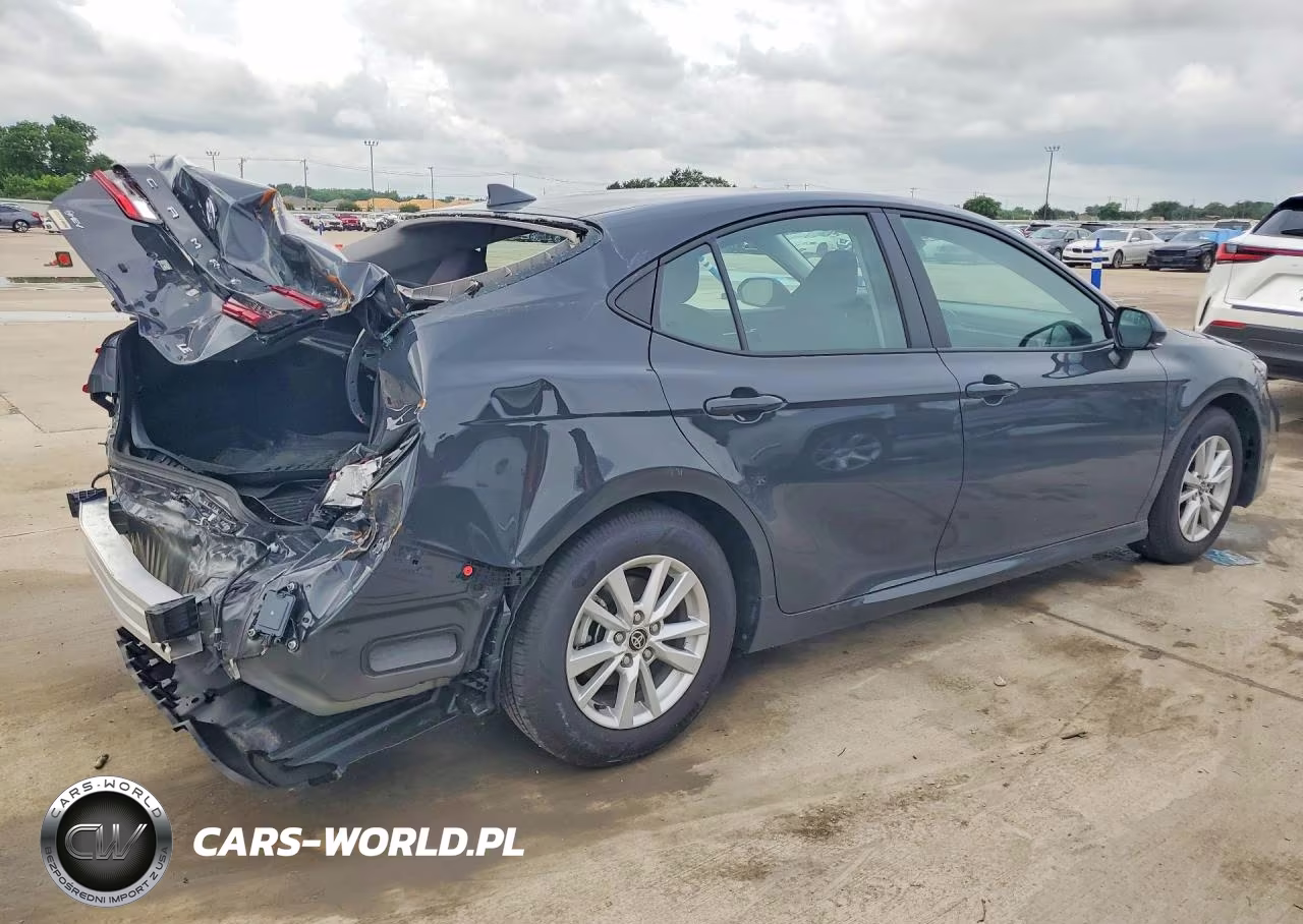 2026 Toyota Camry Le VIN:4T1DAACK2TU250270 - 3