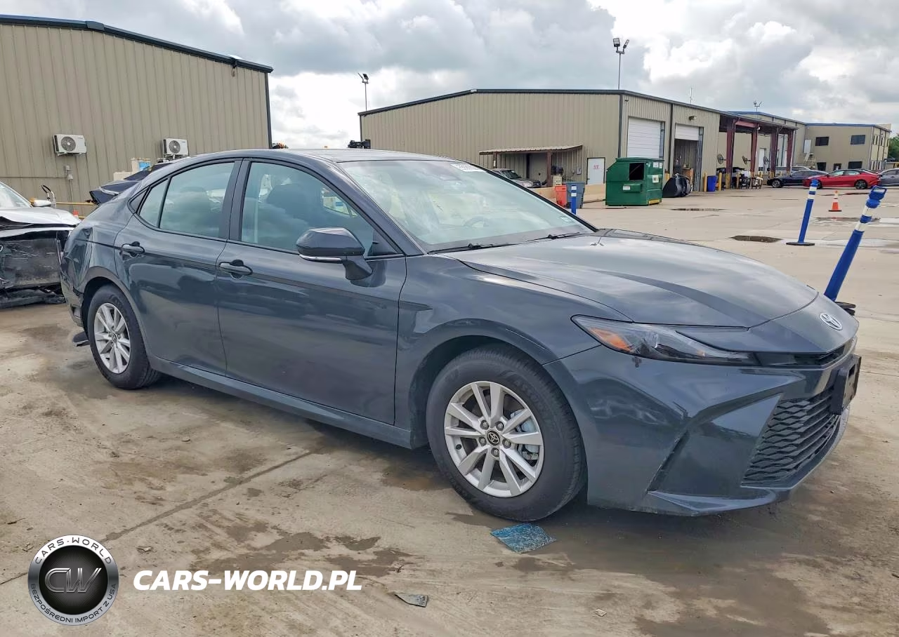 2026 Toyota Camry Le VIN:4T1DAACK2TU250270 - 4