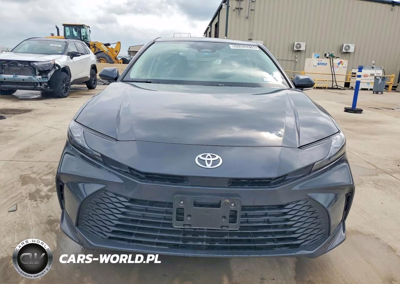 2026 Toyota Camry Le VIN:4T1DAACK2TU250270 - 5