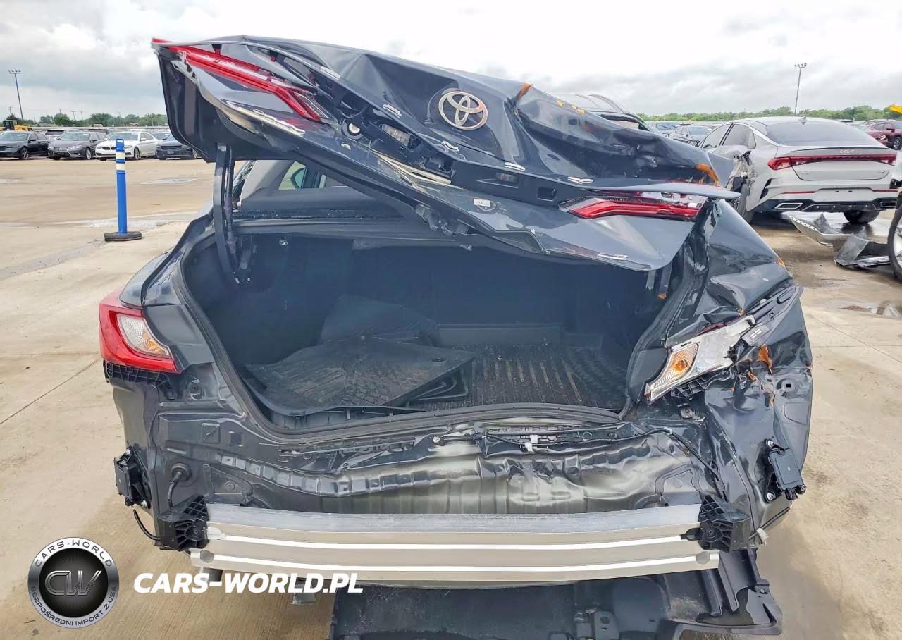 2026 Toyota Camry Le VIN:4T1DAACK2TU250270 - 6