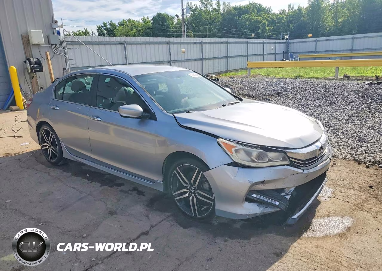 2017 Honda Accord Sport VIN:1HGCR2F52HA141516 - 4