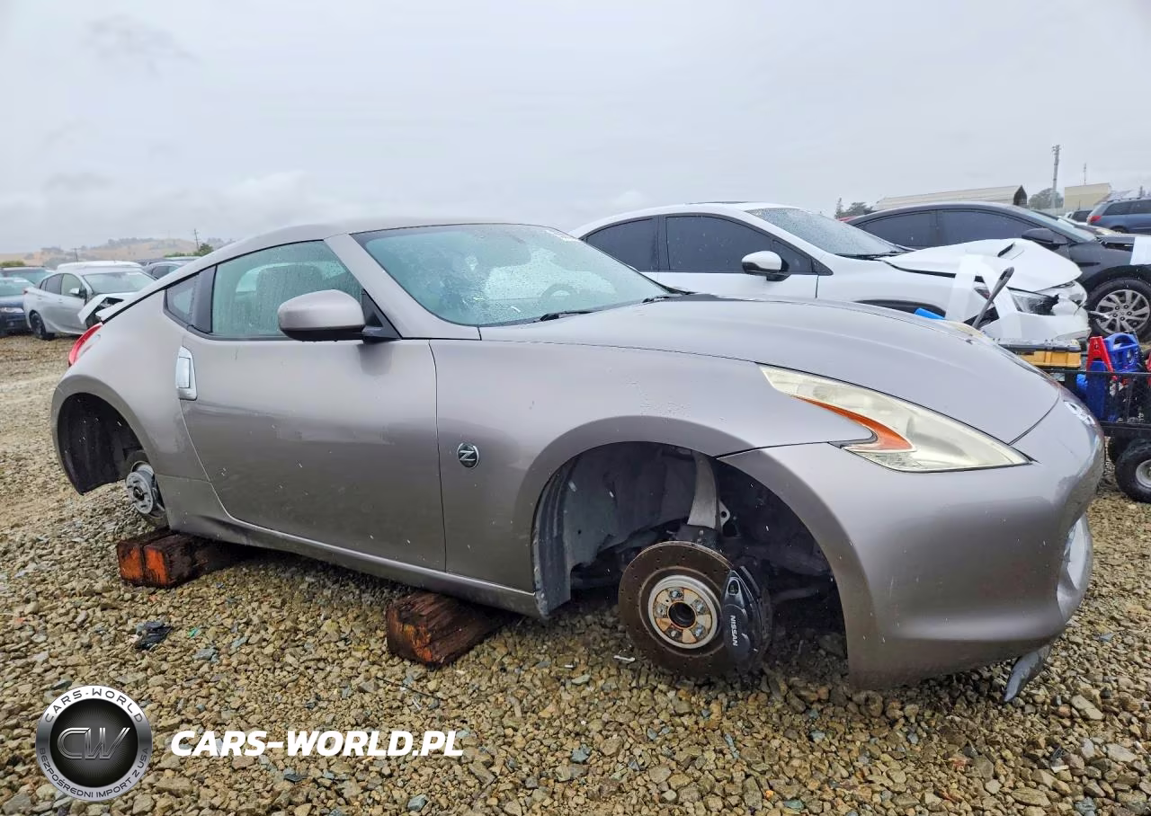 2010 Nissan 370Z Base VIN:JN1AZ4EH5AM500796 - 4