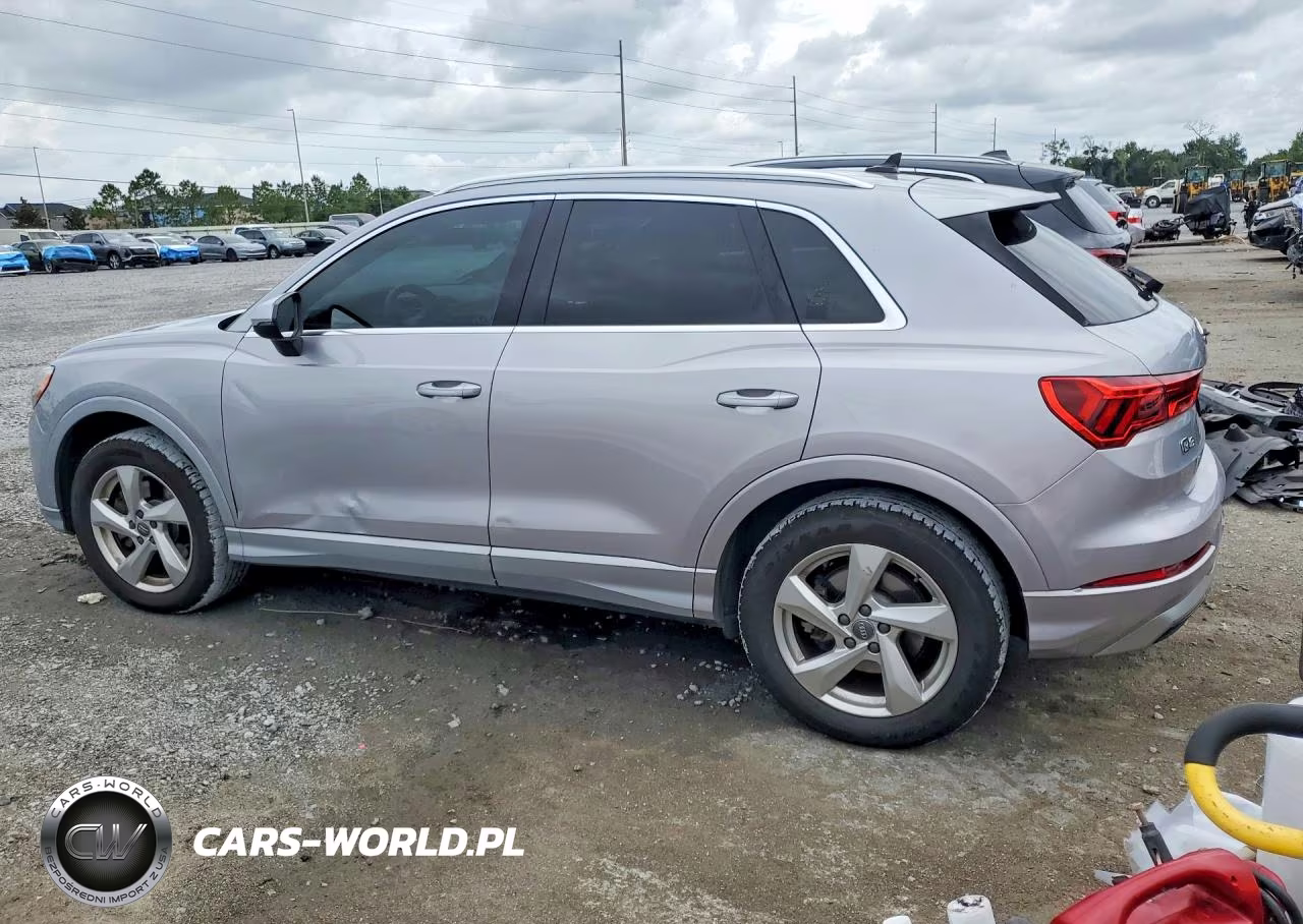 2019 Audi Q3 Premium VIN:WA1AECF31K1078383 - 2