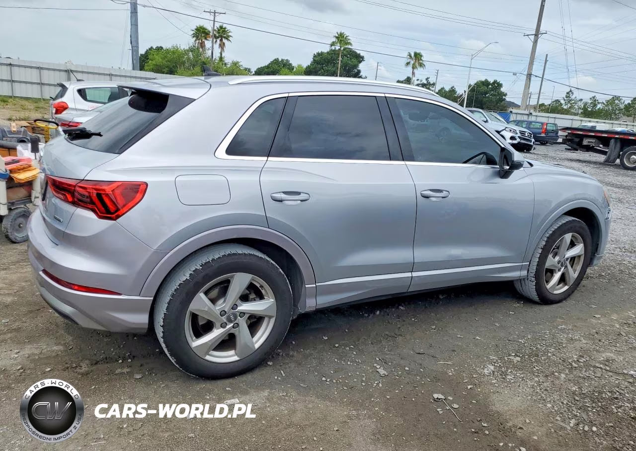 2019 Audi Q3 Premium VIN:WA1AECF31K1078383 - 3