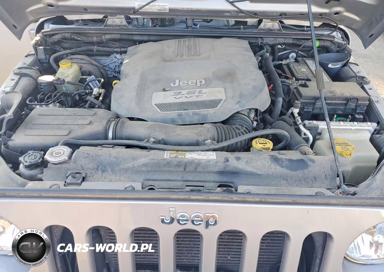2016 Jeep Wrangler Unlimited Sport VIN:1C4BJWKG7GL200305 - 12